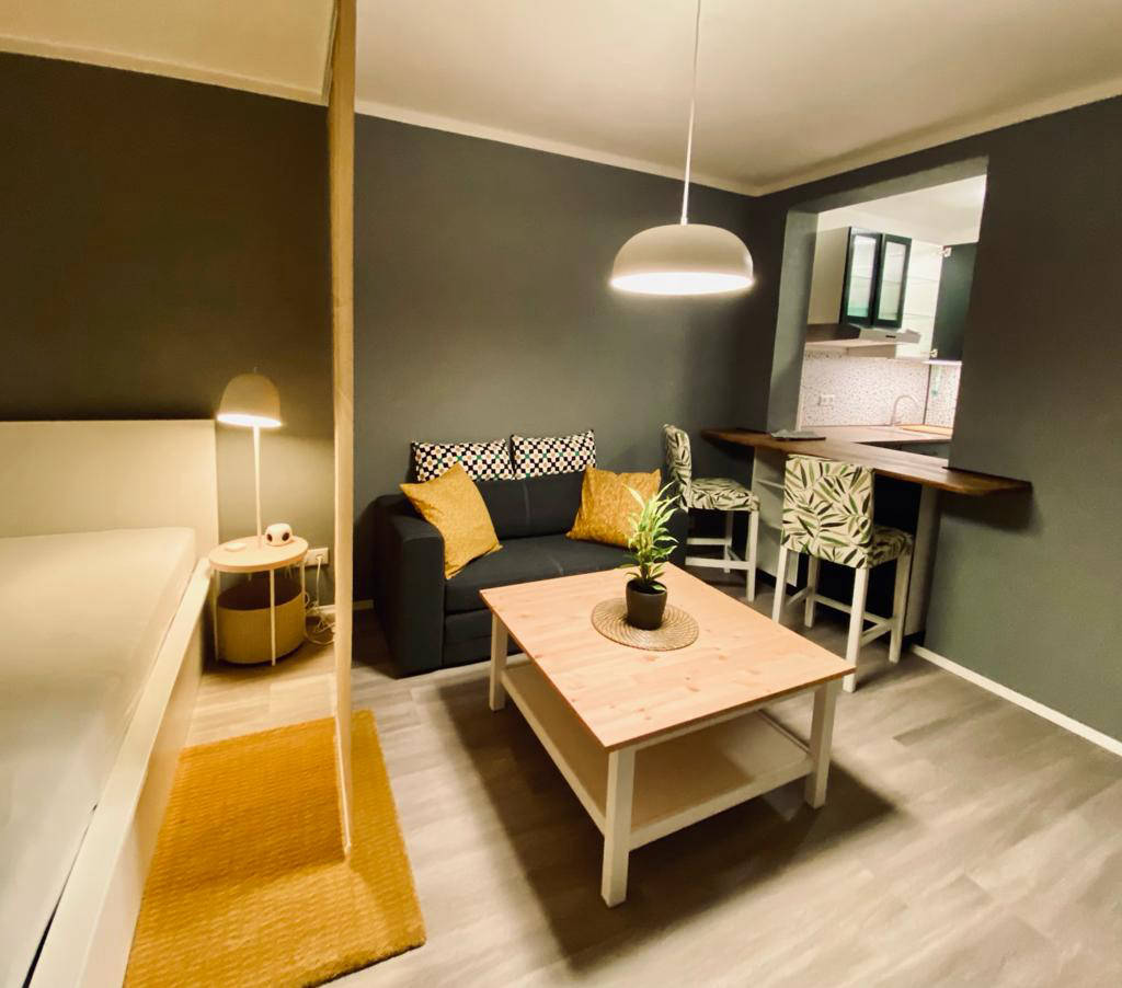 Bett und Sofa